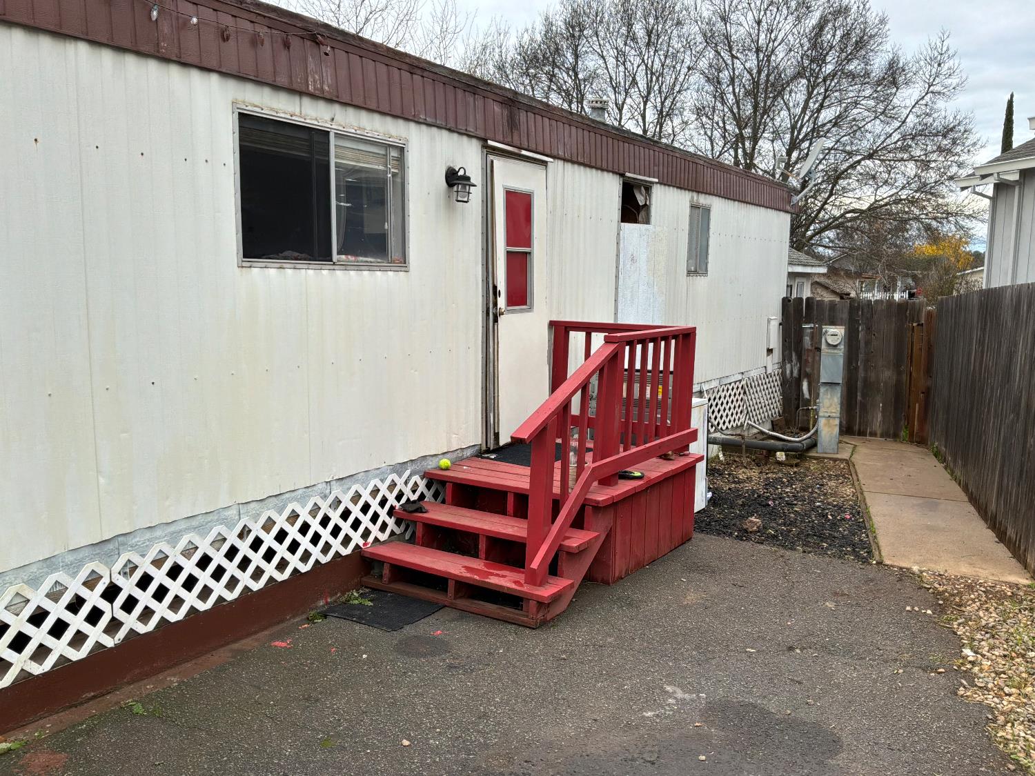 993 Iroquois Cir, Copperopolis, CA 95228