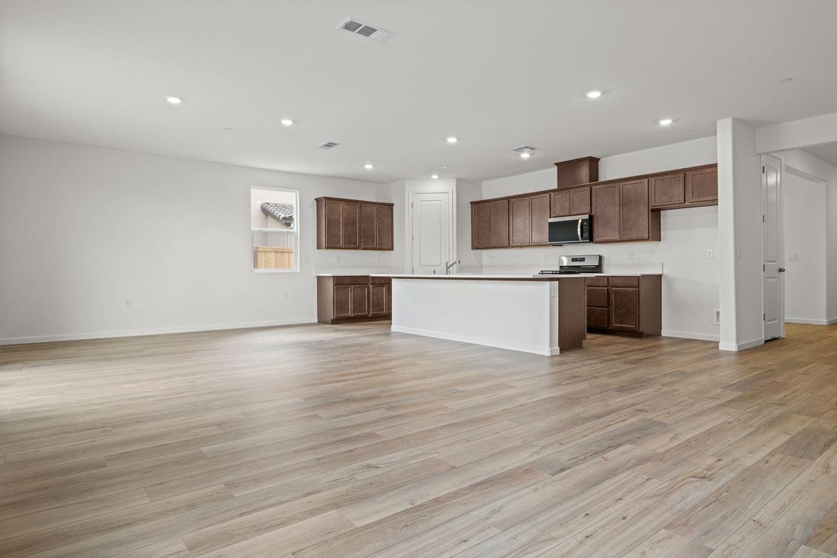 496 Gavi Ln, Manteca, CA 95337