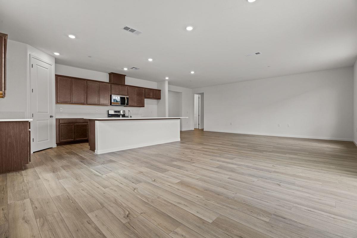 496 Gavi Ln, Manteca, CA 95337