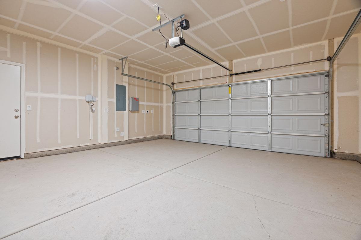 496 Gavi Ln, Manteca, CA 95337