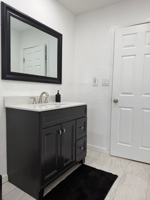 16286 Letteau Ave, Delhi, CA 95315