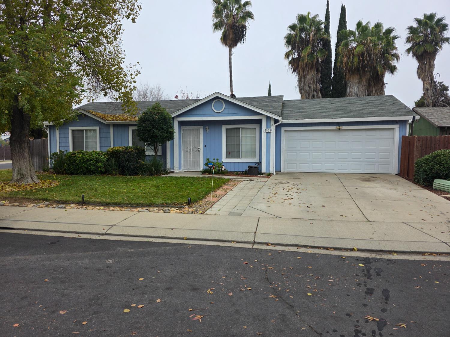 509 Peerman Ct, Modesto, CA 95351
