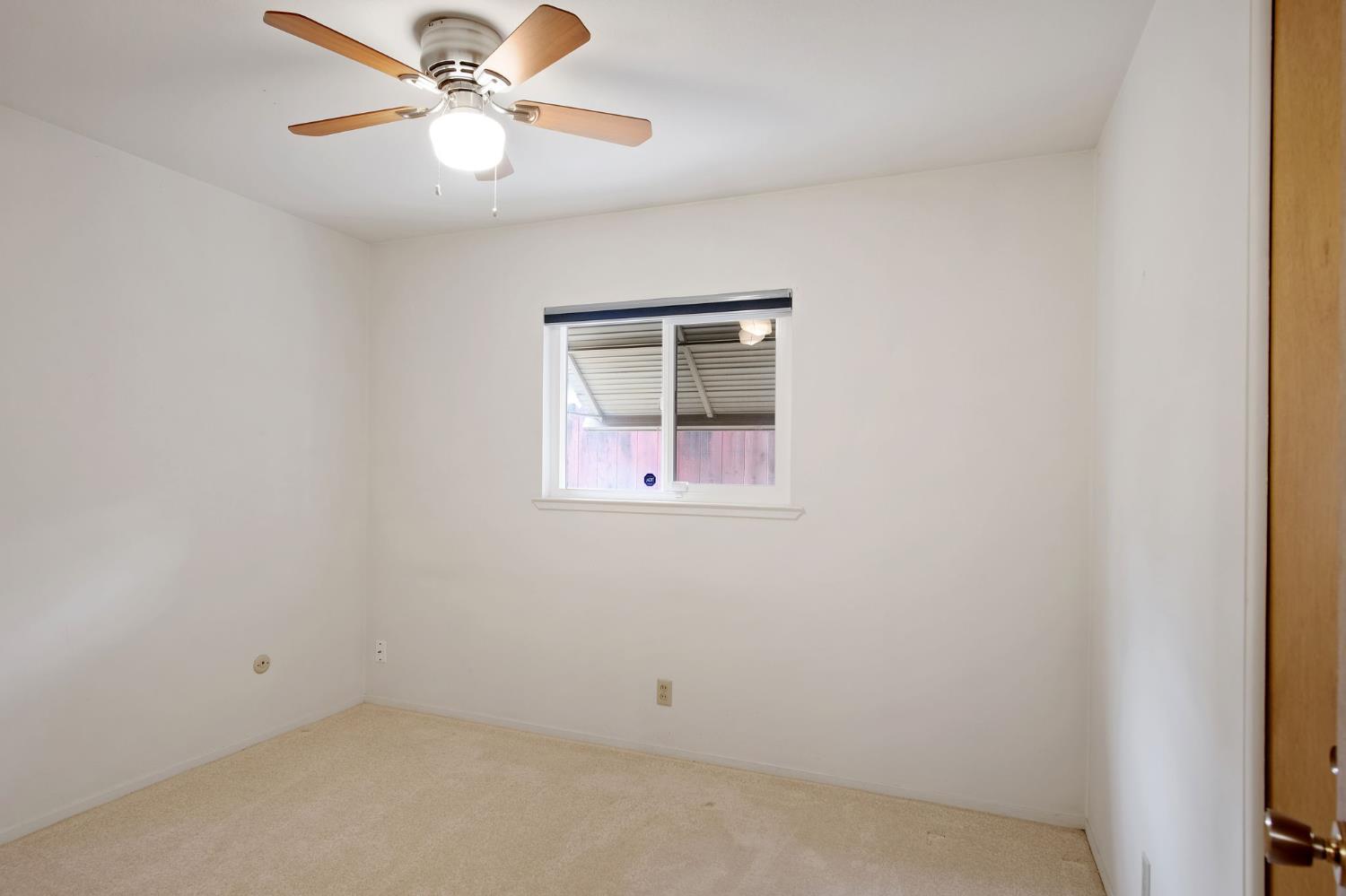 221 Bruce Ct, Modesto, CA 95350