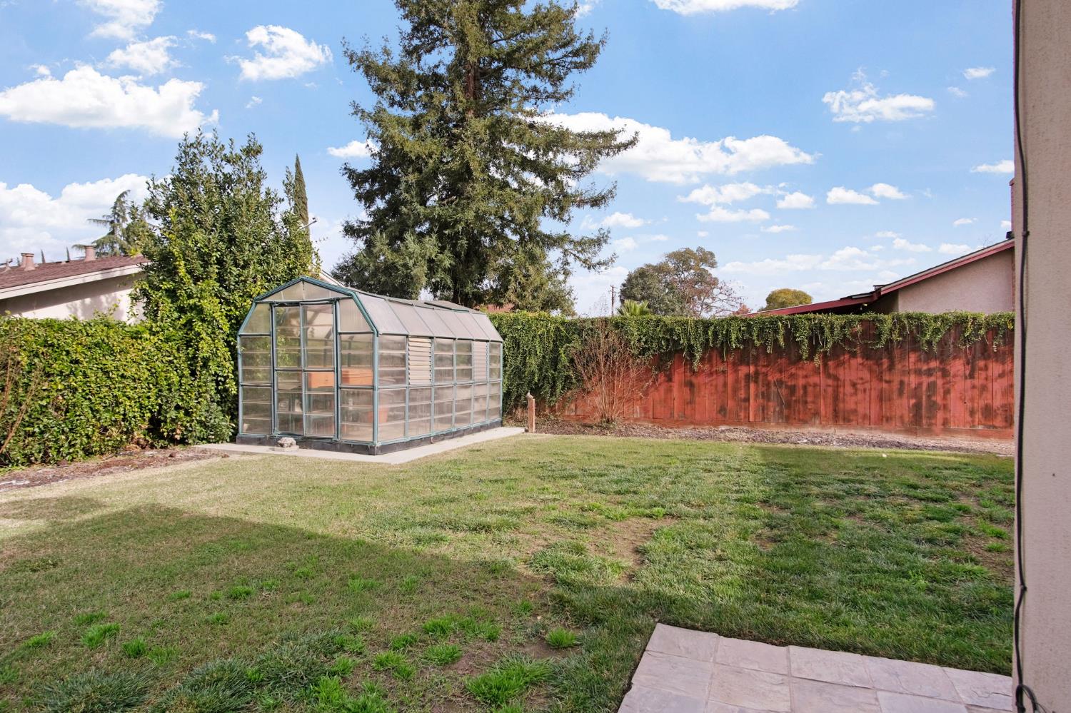 221 Bruce Ct, Modesto, CA 95350