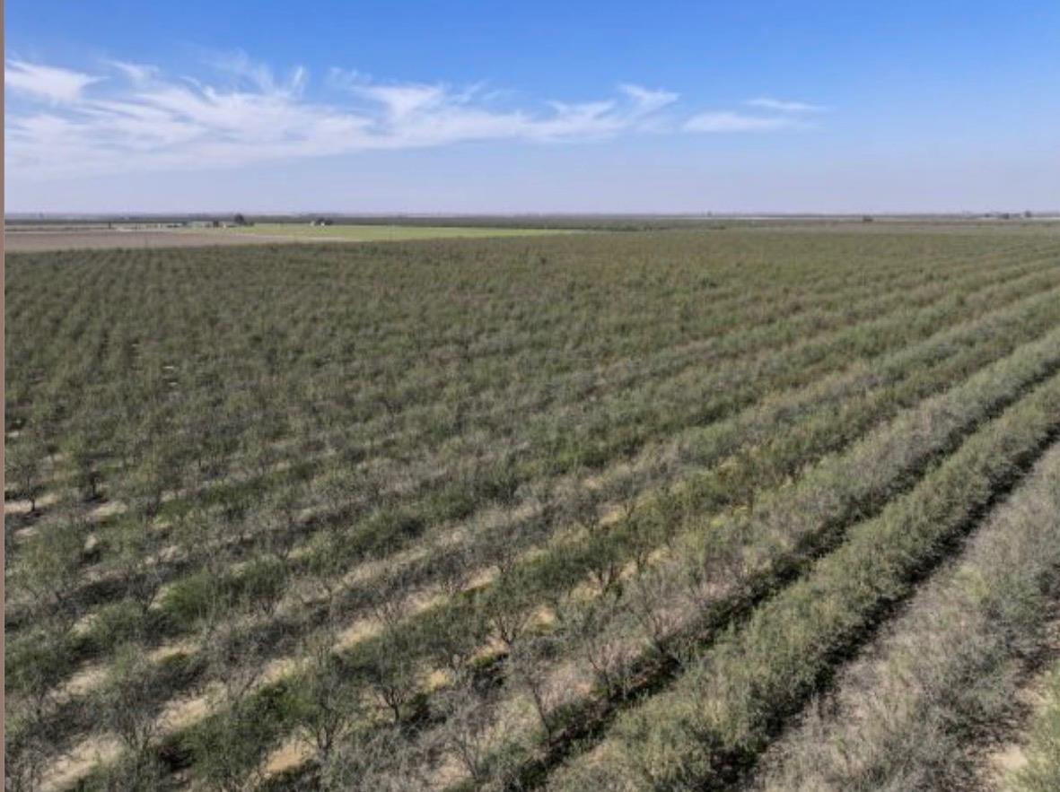 10891 Ave 120, Pixley, CA 93256