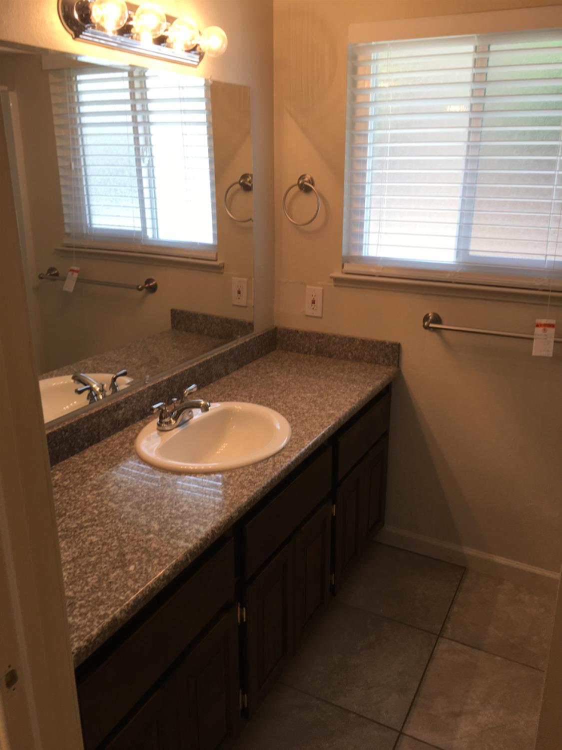 3279 Cherokee Ave, Merced, CA 95340