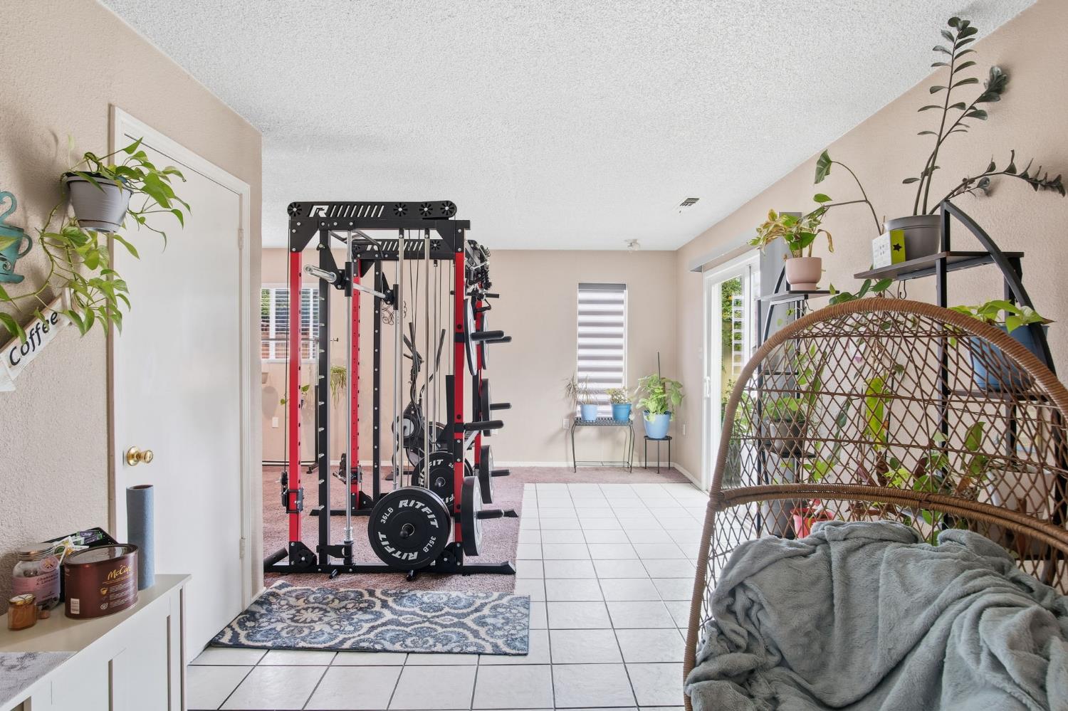 325 Ironwood Dr, Turlock, CA 95380