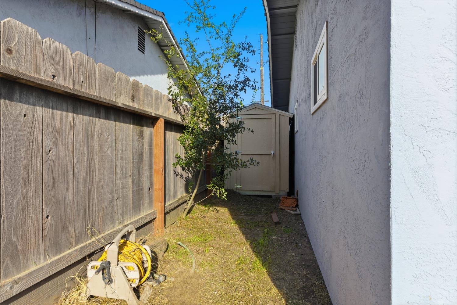 1520 Mable Ave, Modesto, CA 95355