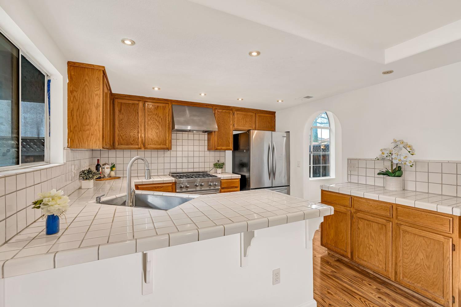 909 Neal St, Los Banos, CA 93635