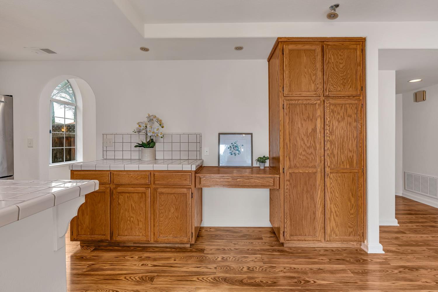 909 Neal St, Los Banos, CA 93635