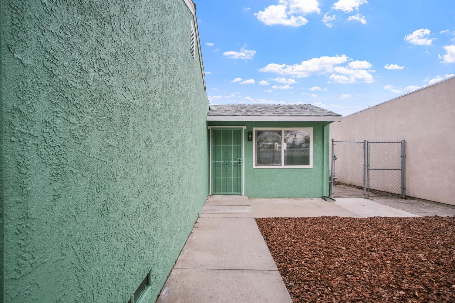 2728 Park Pl, Modesto, CA 95350