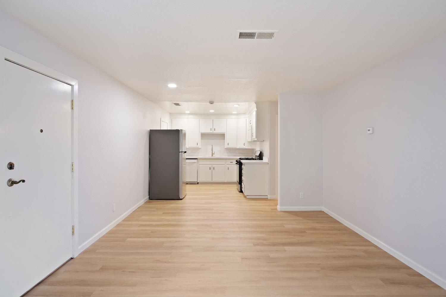 2728 Park Pl, Modesto, CA 95350