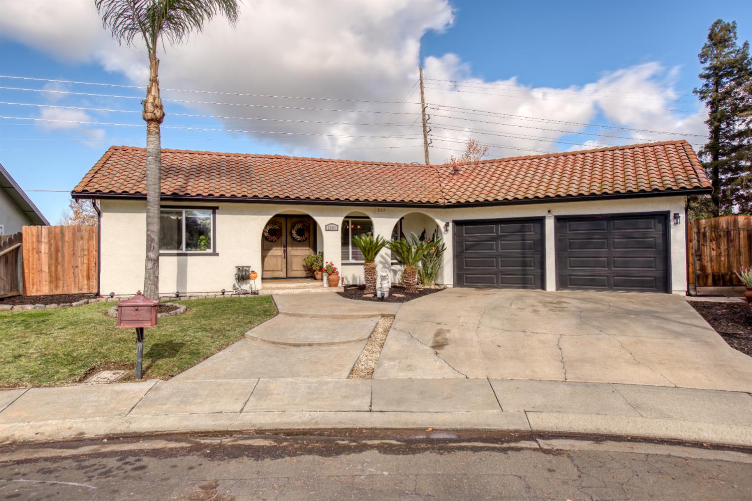 2601 Hobart Way, Modesto, CA 95358