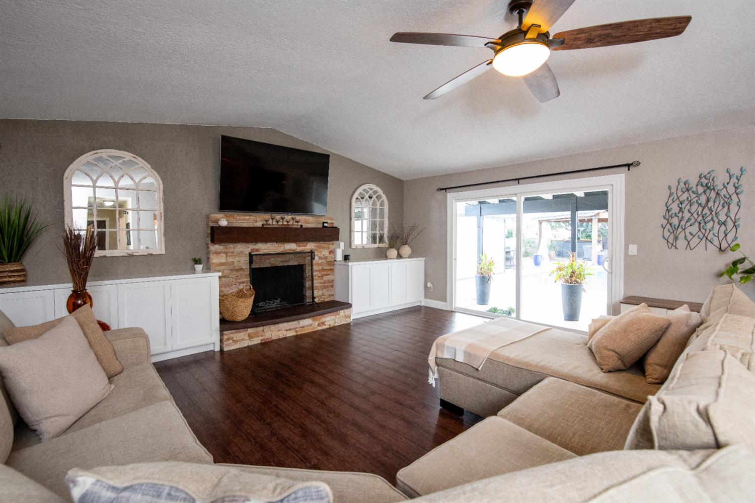 2601 Hobart Way, Modesto, CA 95358