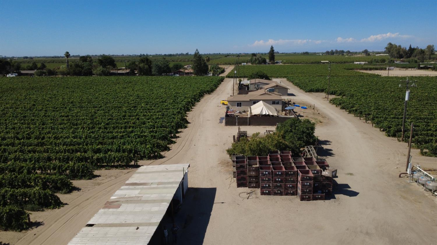 2247 W Magnolia Ave, Caruthers, CA 93609