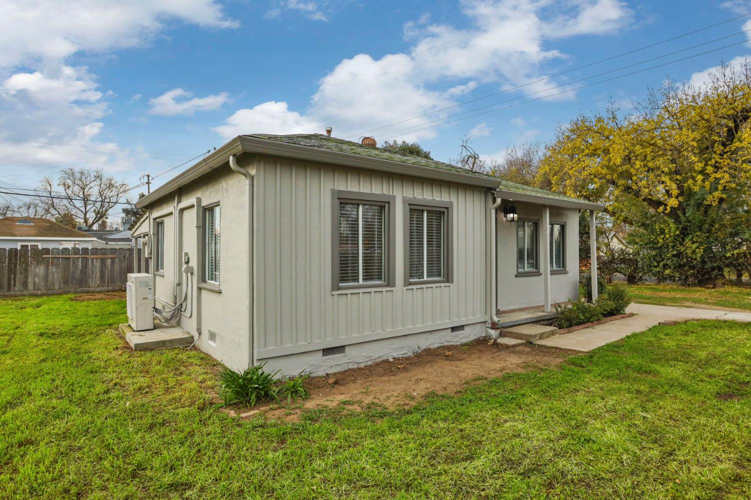 1436 Teresa St, Modesto, CA 95350