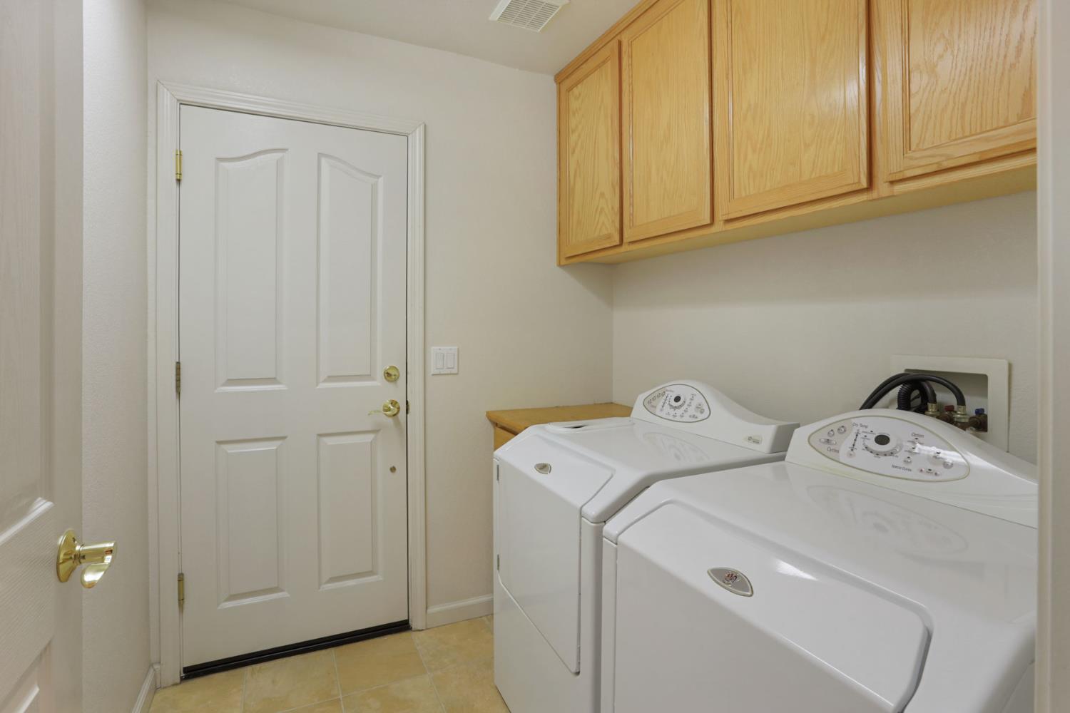 4020 Moss Rock Ct, Modesto, CA 95356