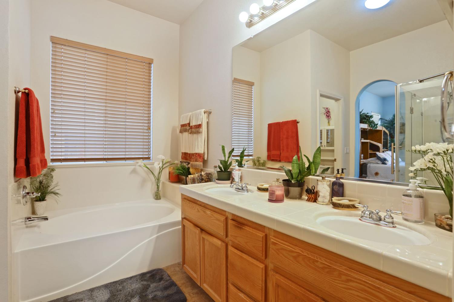 4020 Moss Rock Ct, Modesto, CA 95356