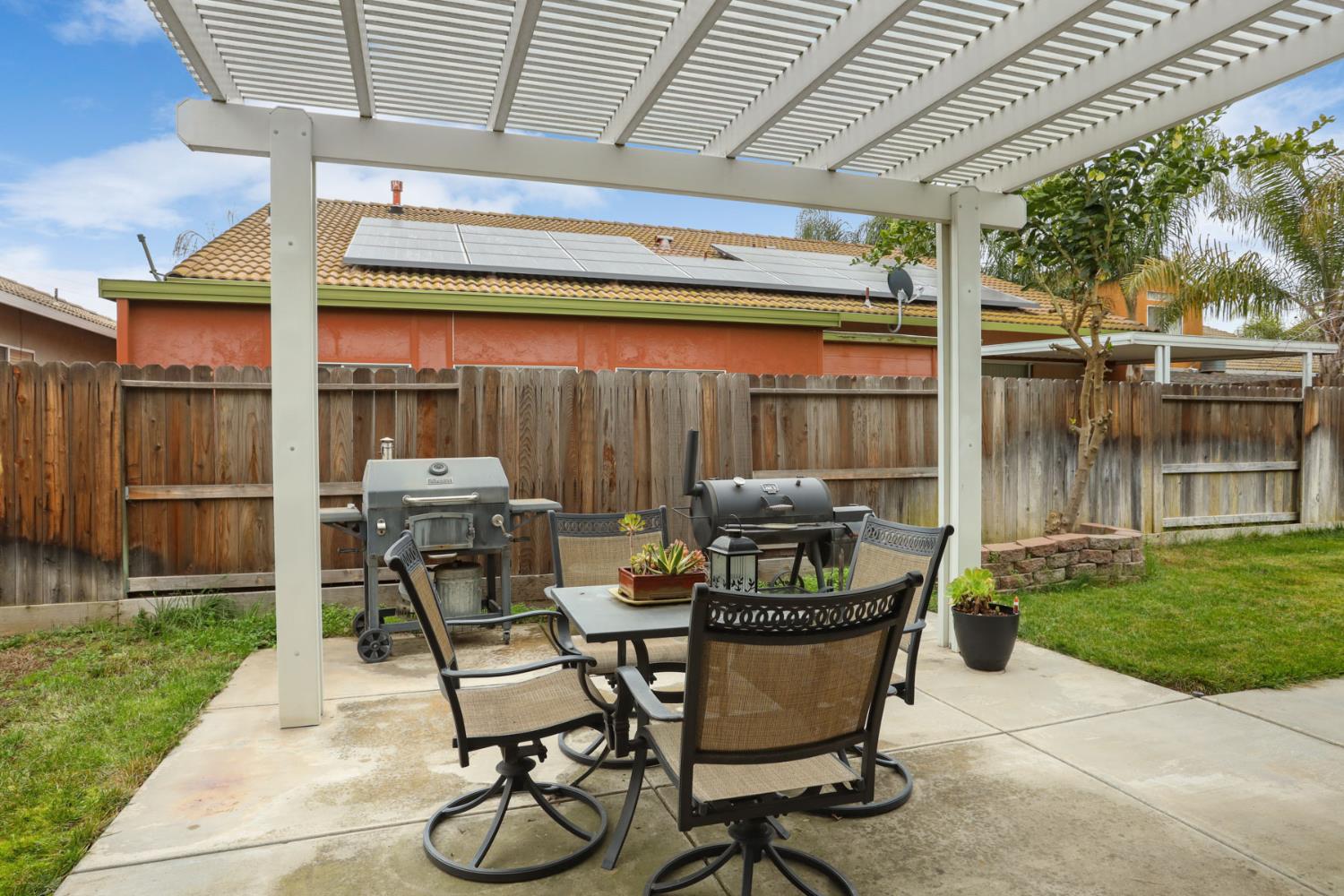 4020 Moss Rock Ct, Modesto, CA 95356