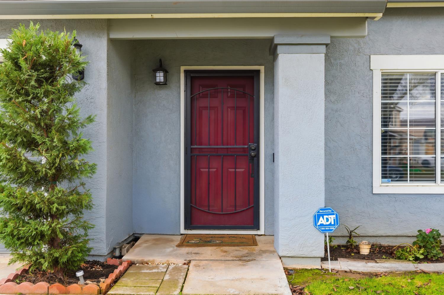 3904 Creedmoor Ave, Modesto, CA 95357