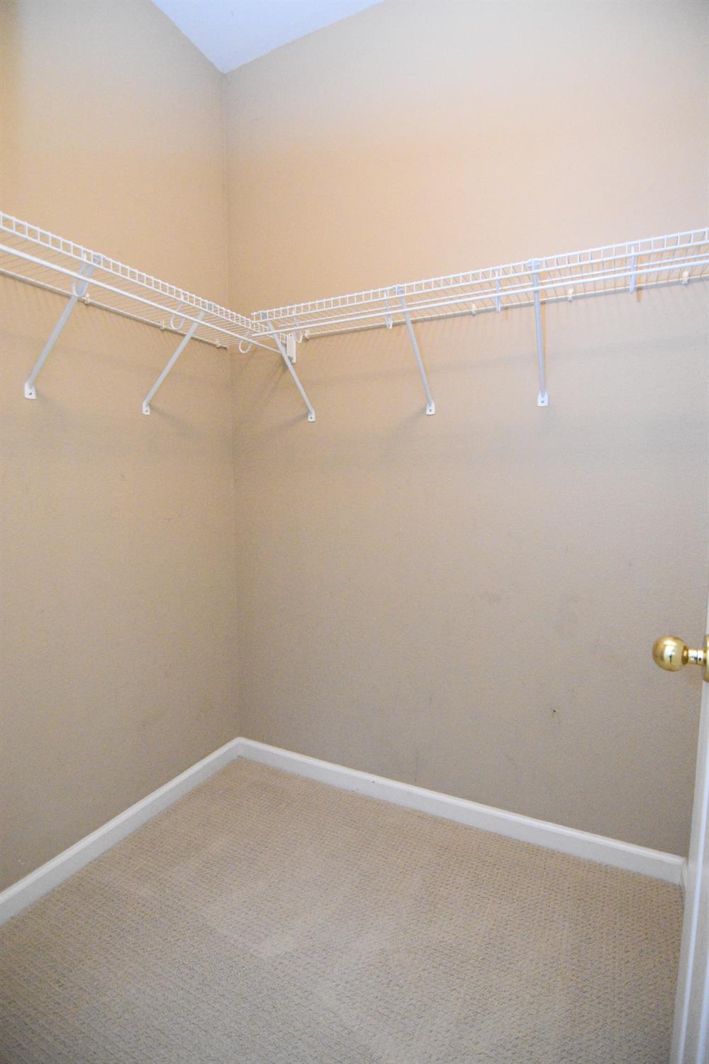 13702 Channel Ln, Waterford, CA 95386