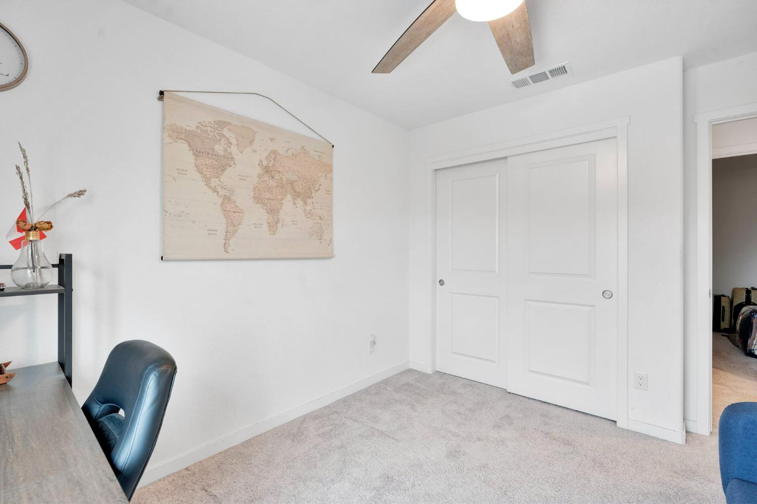 888 Descanso Ave, Clovis, CA 93619