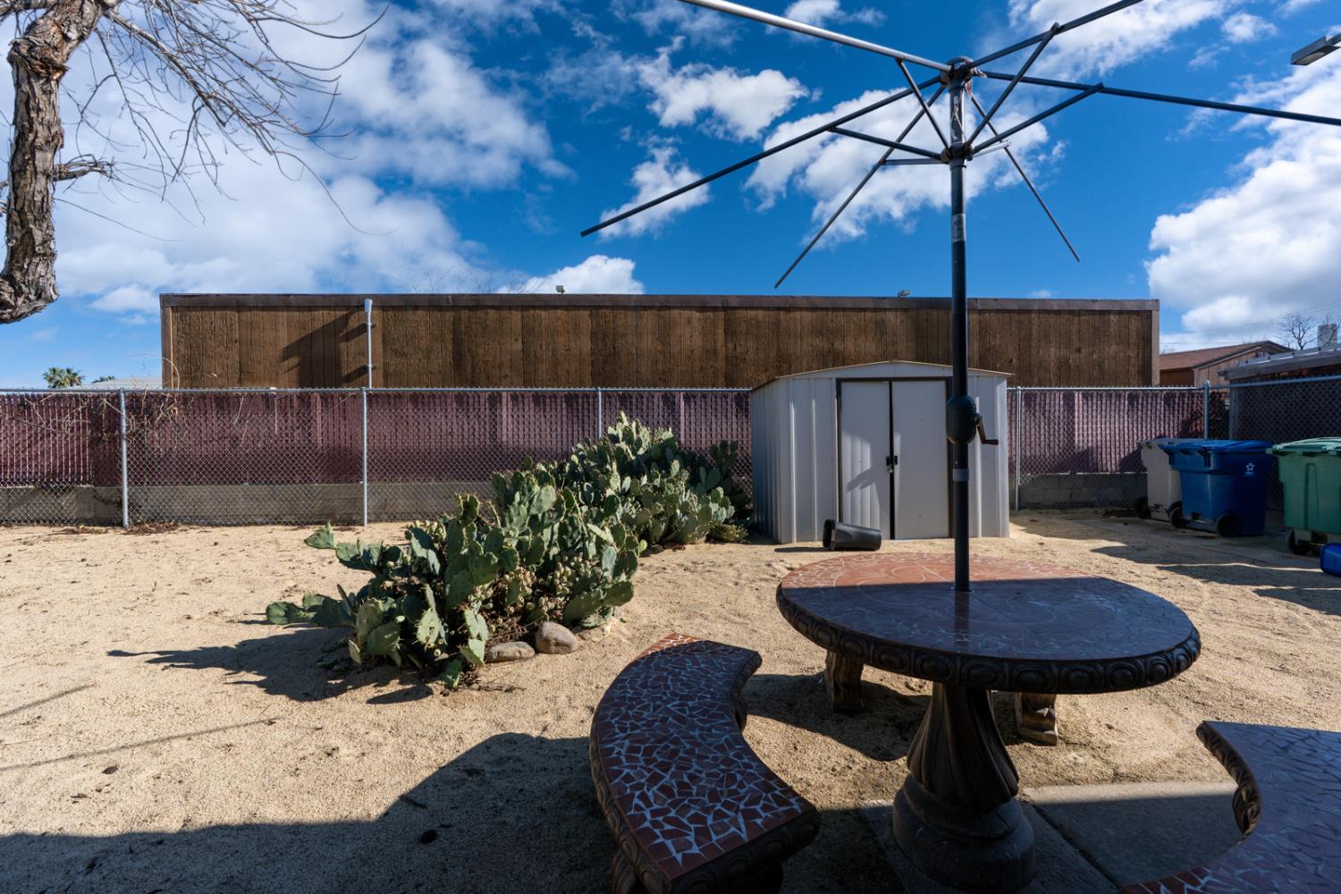 1402 S Nevada Ave, Los Banos, CA 93635