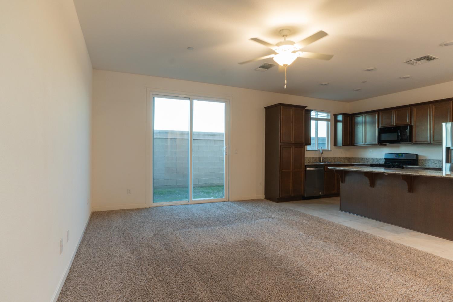 1705 Spadafore St, Los Banos, CA 93635