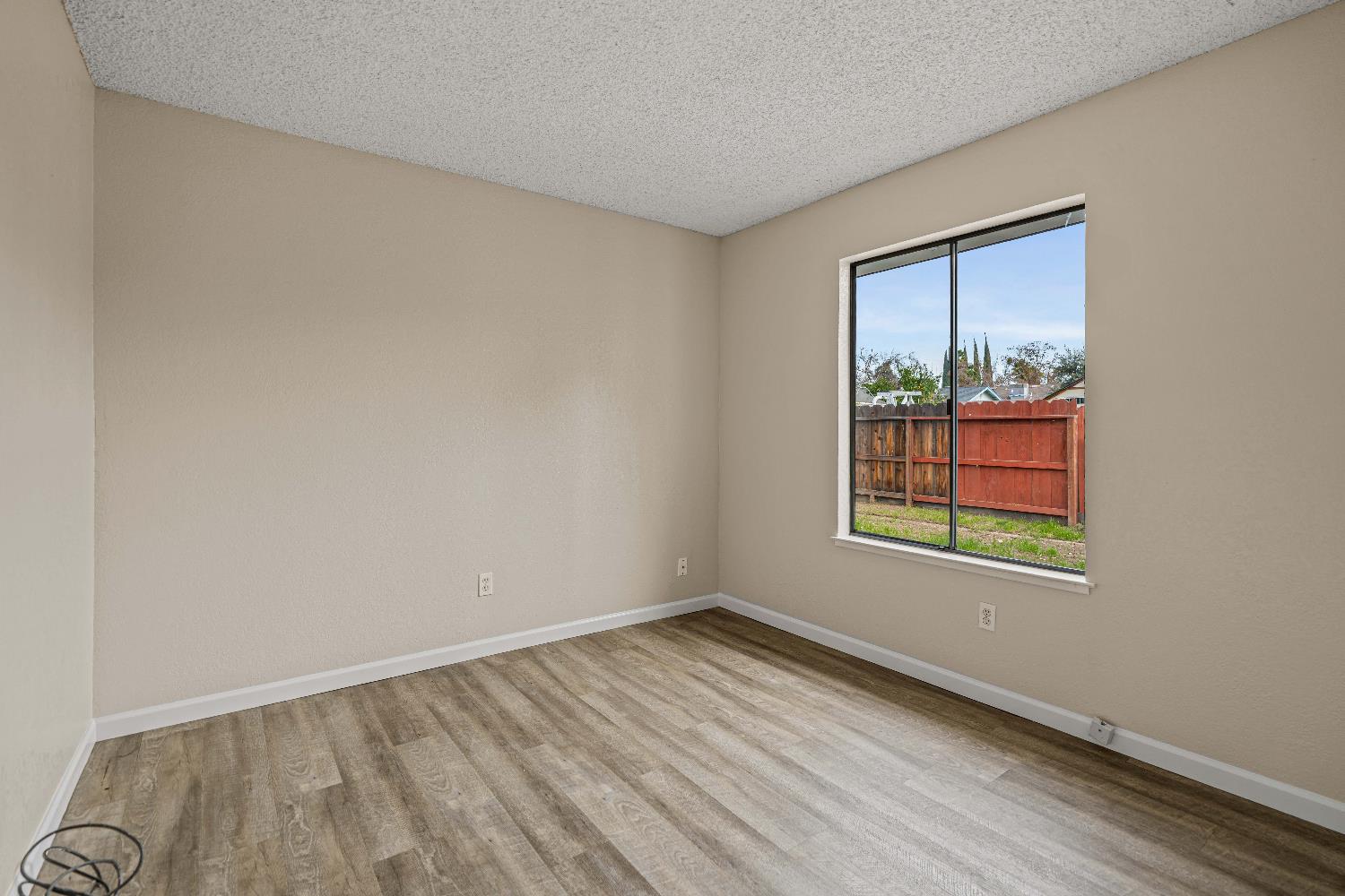 3105 Trudi Way, Modesto, CA 95354