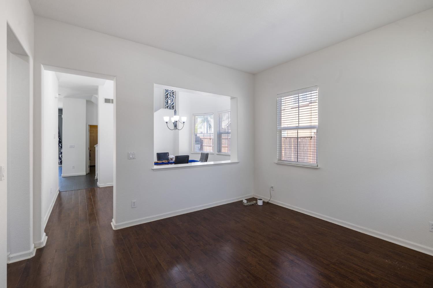 562 Ranger St, Oakdale, CA 95361