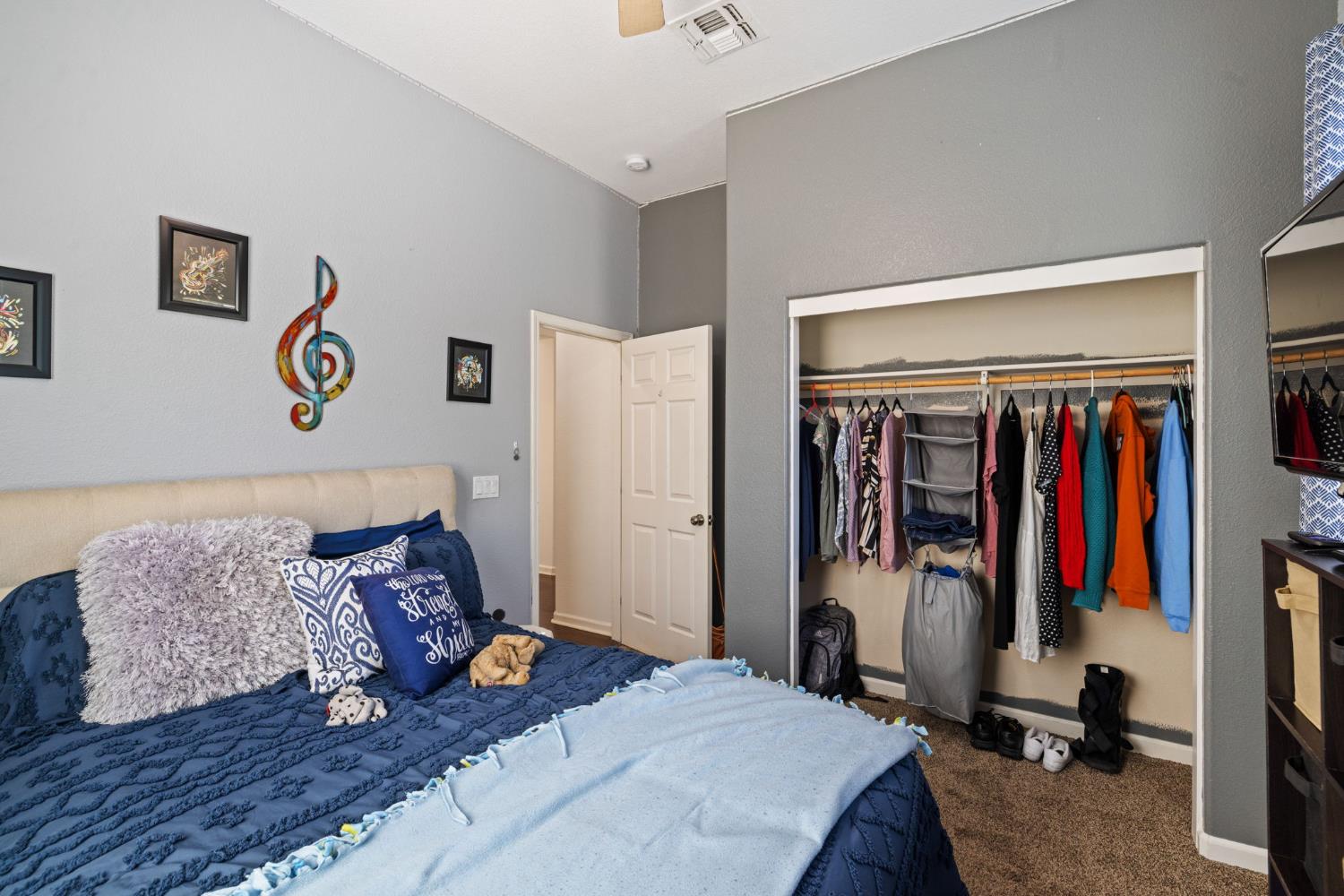 562 Ranger St, Oakdale, CA 95361