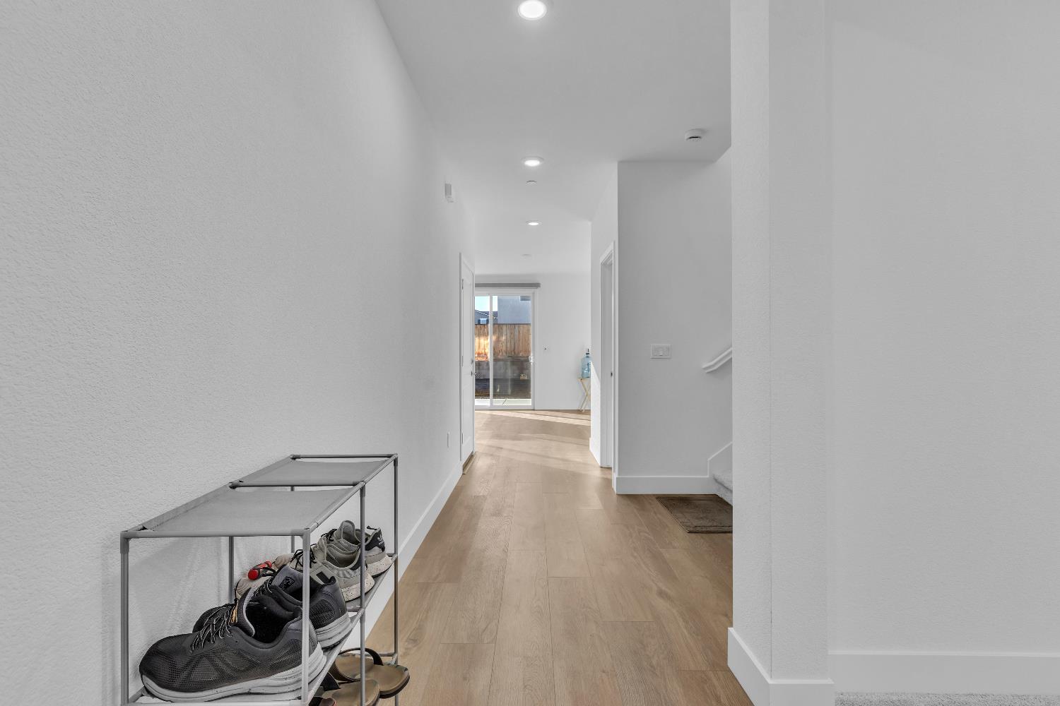 2104 Kimes Ranch Rd, Patterson, CA 95363