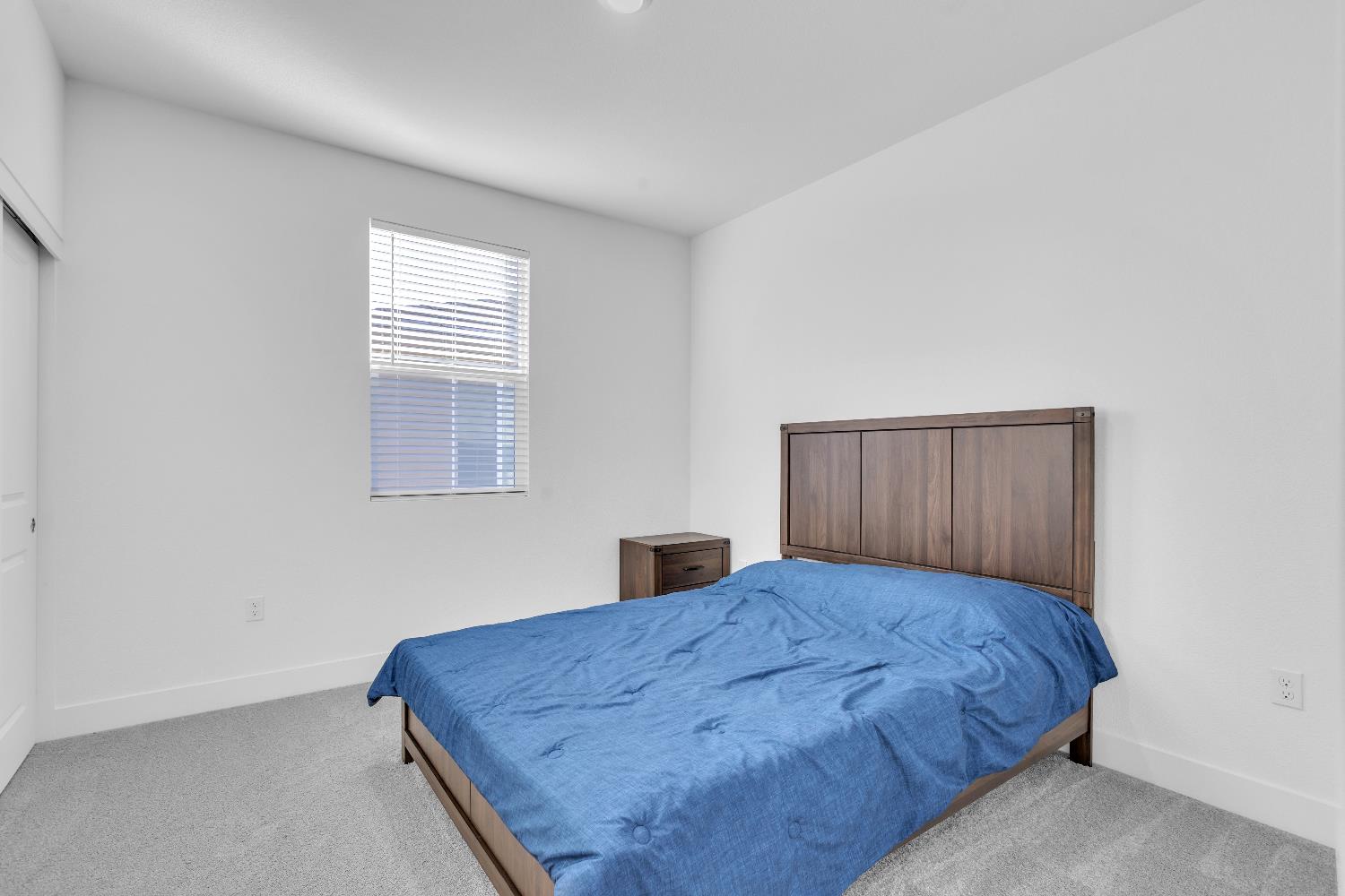 2104 Kimes Ranch Rd, Patterson, CA 95363