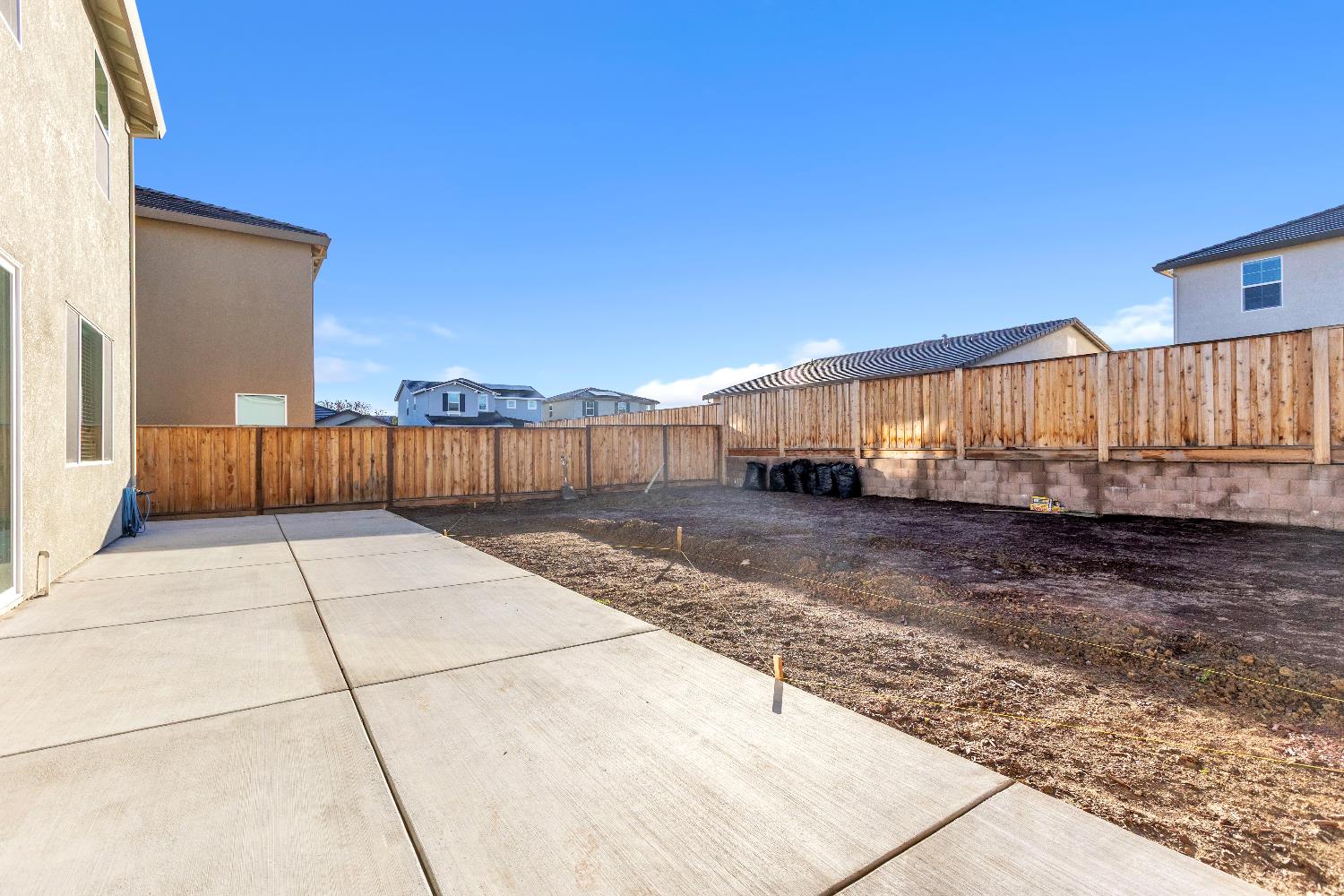 2104 Kimes Ranch Rd, Patterson, CA 95363