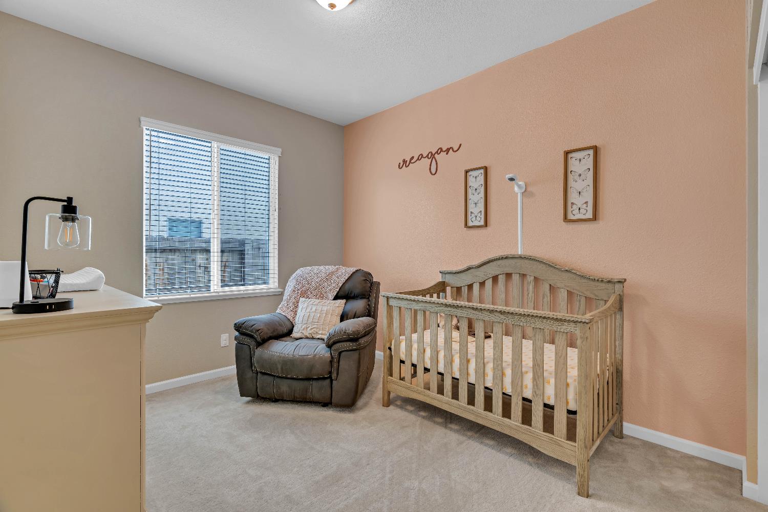 203 River Pointe Dr, Waterford, CA 95386