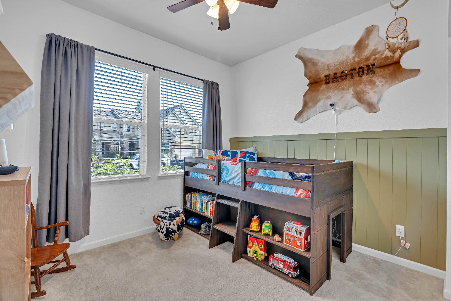 203 River Pointe Dr, Waterford, CA 95386