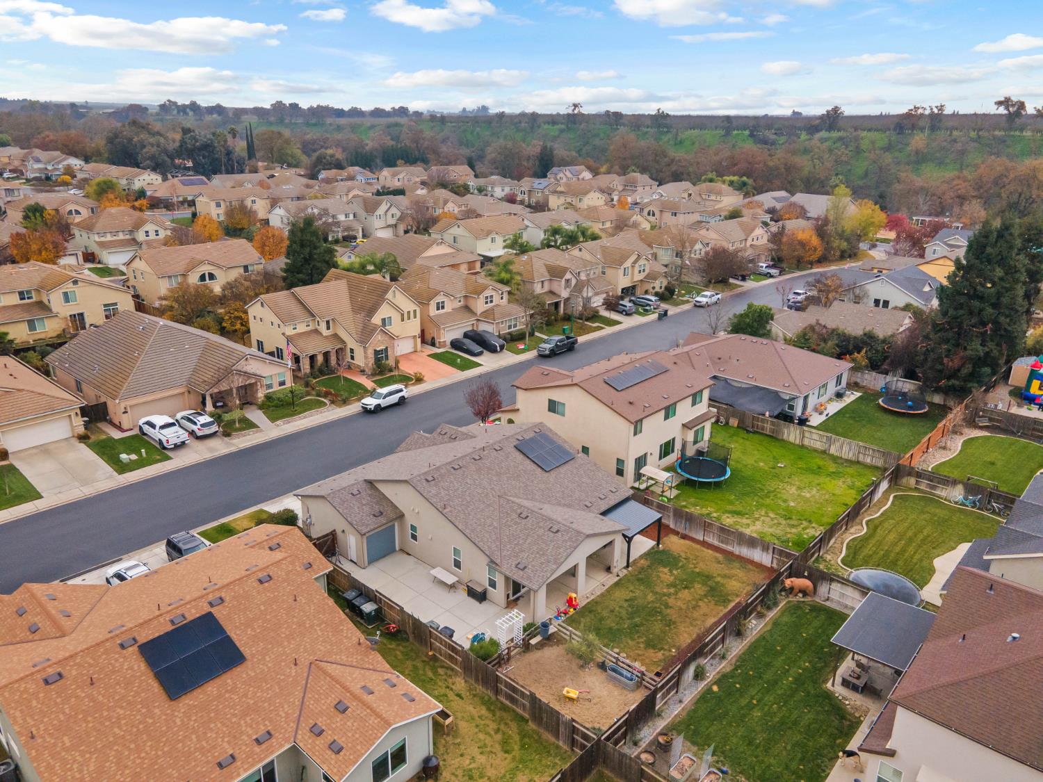 203 River Pointe Dr, Waterford, CA 95386