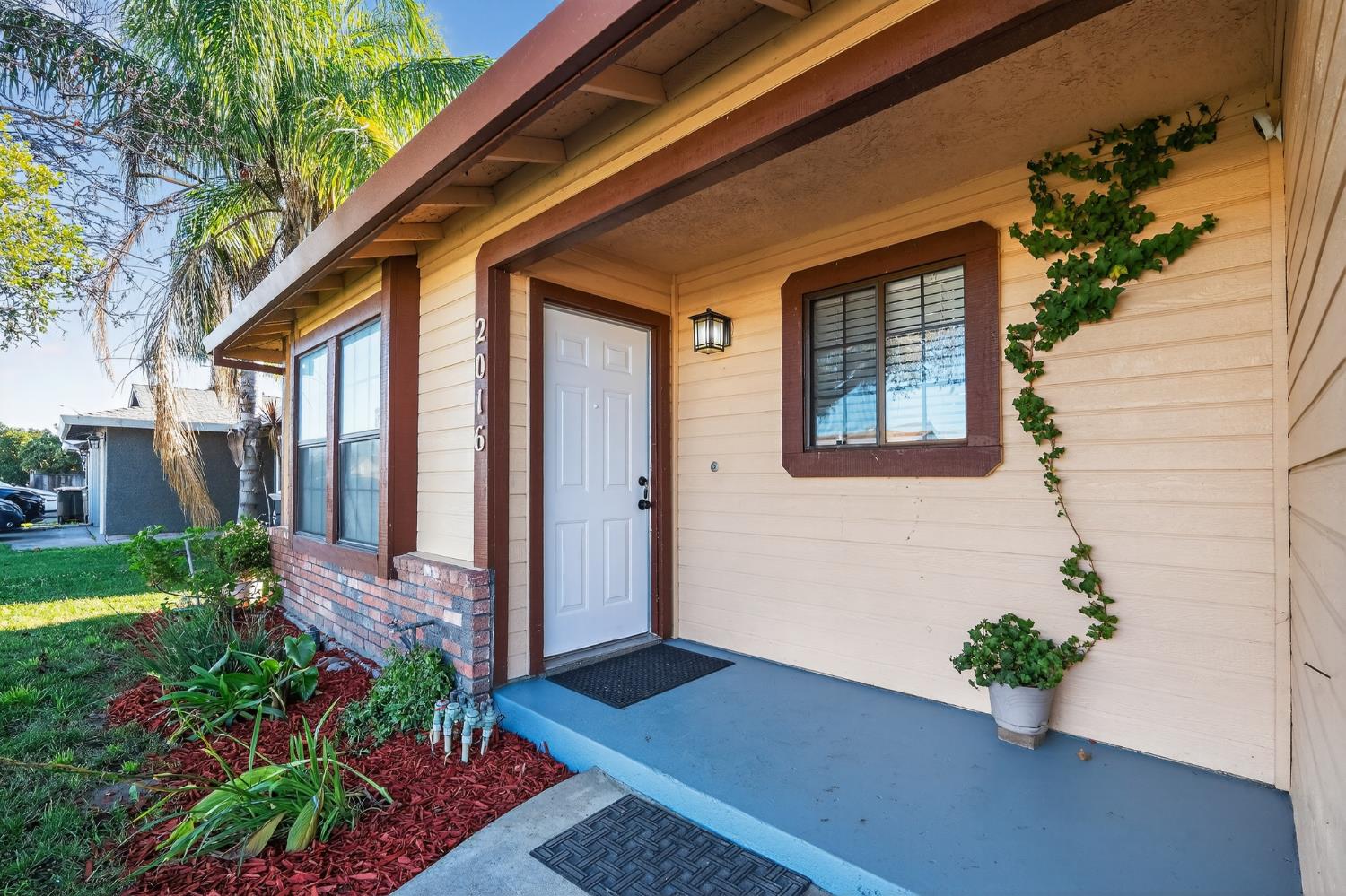 2016 Nimrood Dr, Ceres, CA 95307