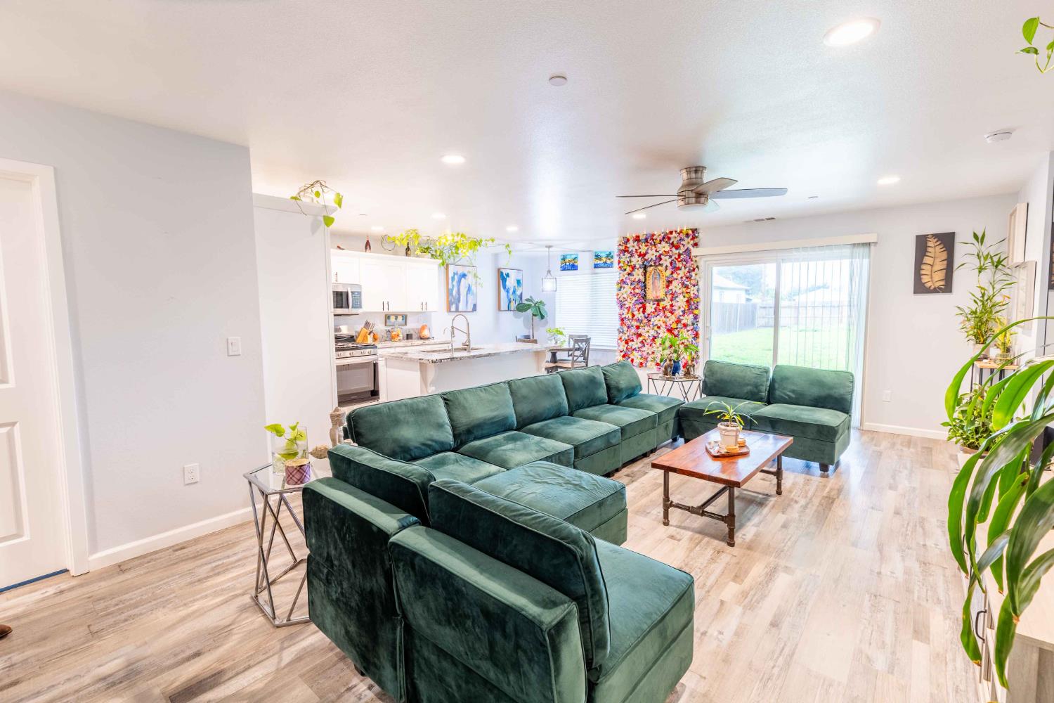 928 Alamo Ave, Modesto, CA 95351