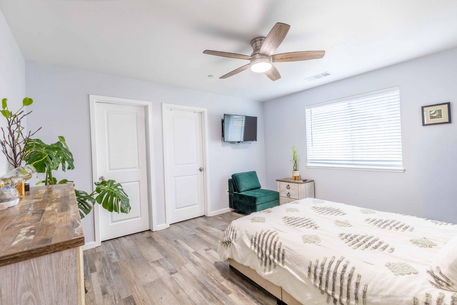 928 Alamo Ave, Modesto, CA 95351