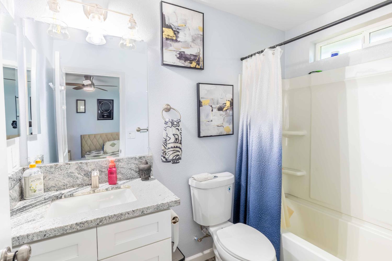 928 Alamo Ave, Modesto, CA 95351