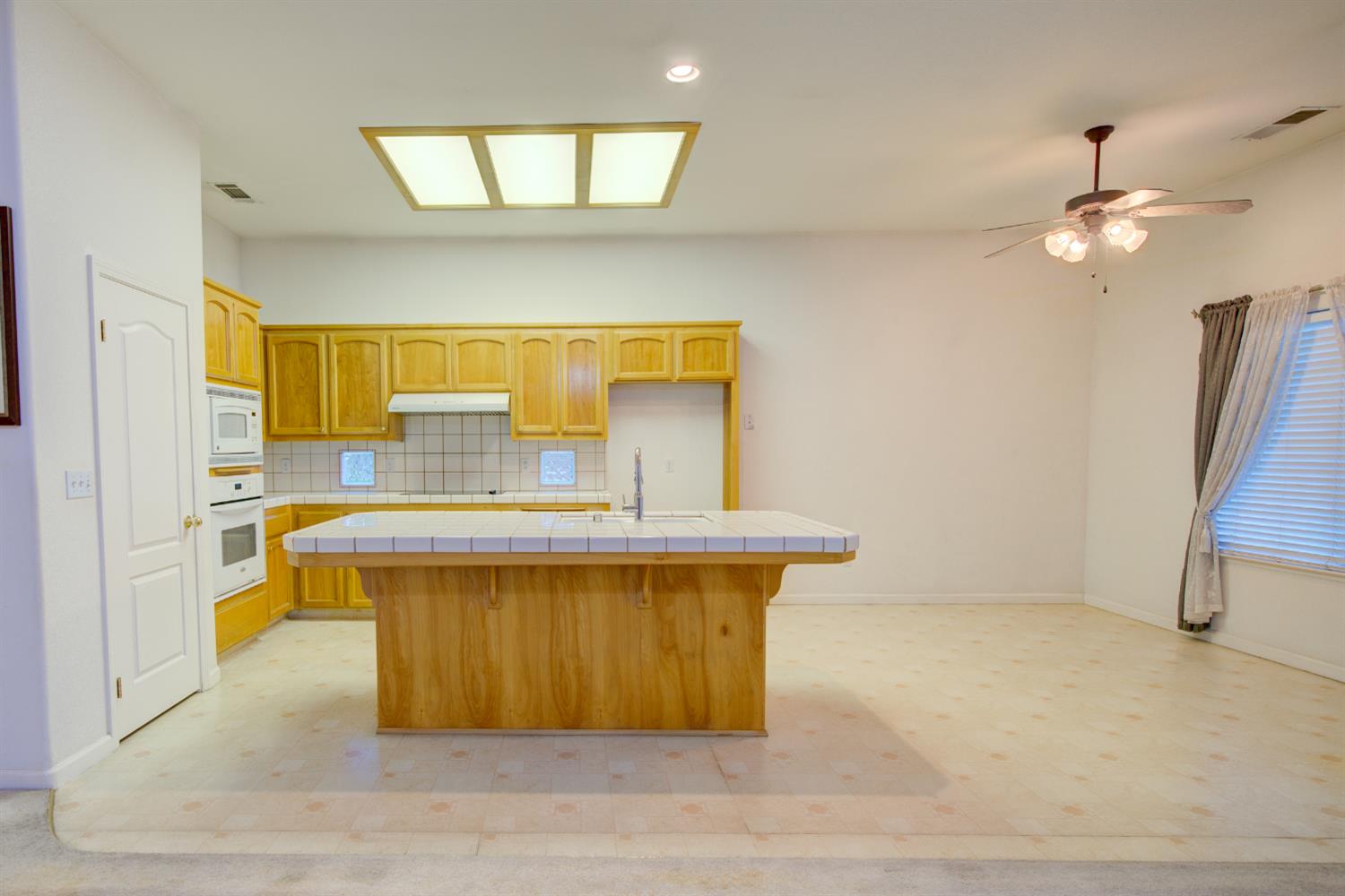 4115 Bella Vista St, Chowchilla, CA 93610