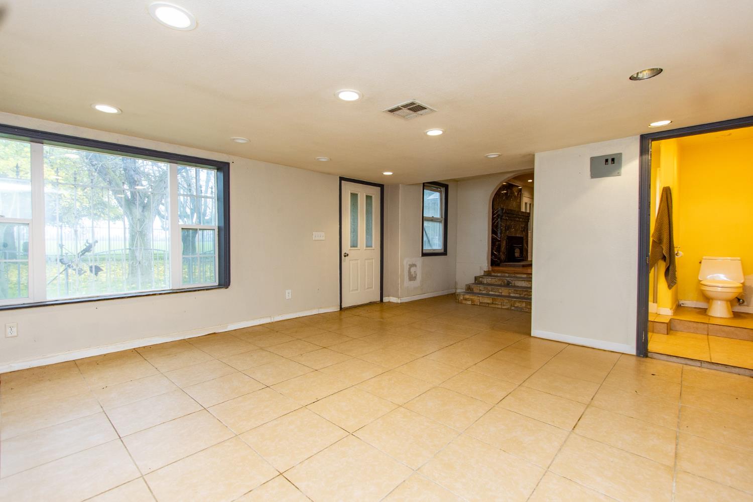 4342 Vassar Ave, Merced, CA 95341