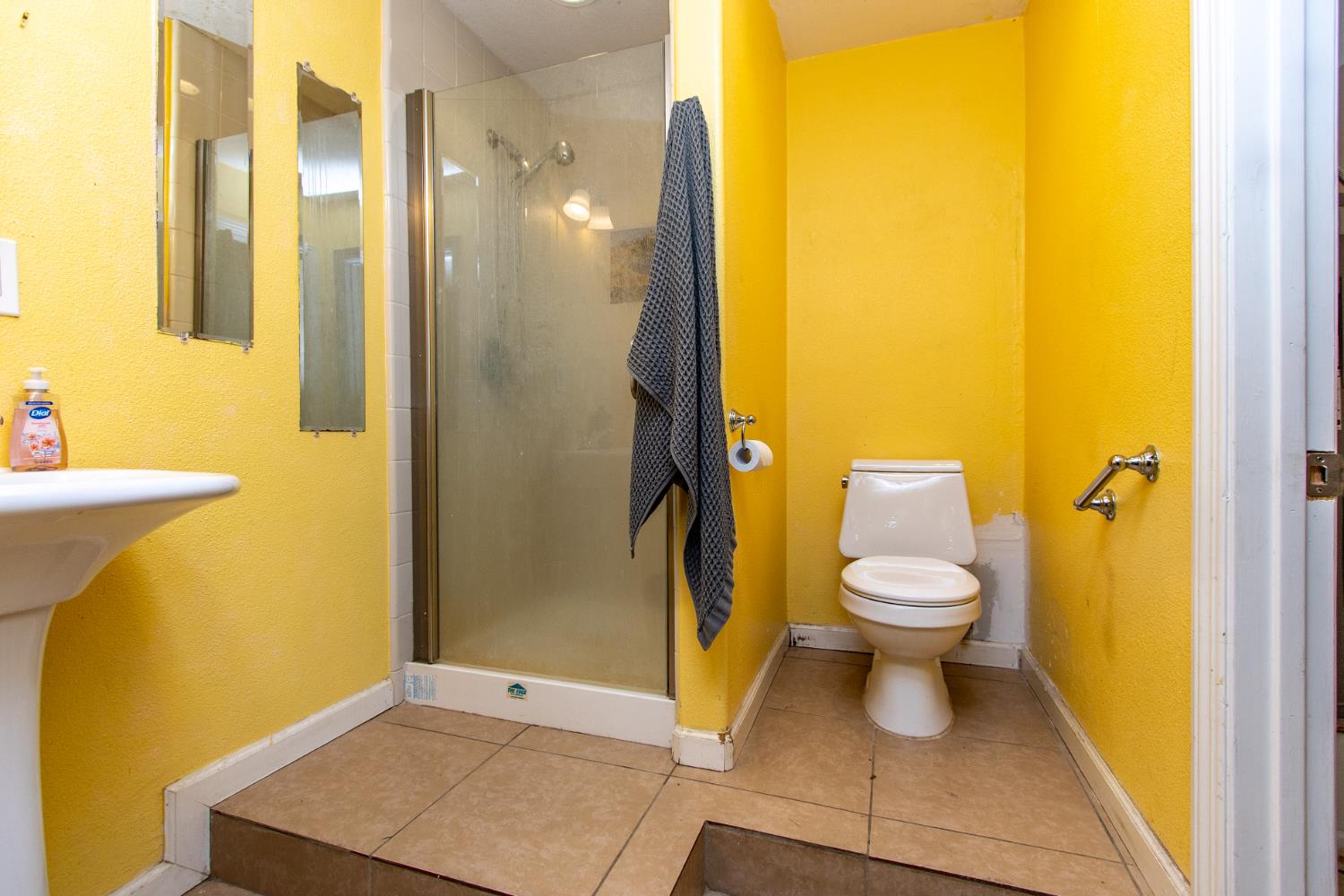 4342 Vassar Ave, Merced, CA 95341