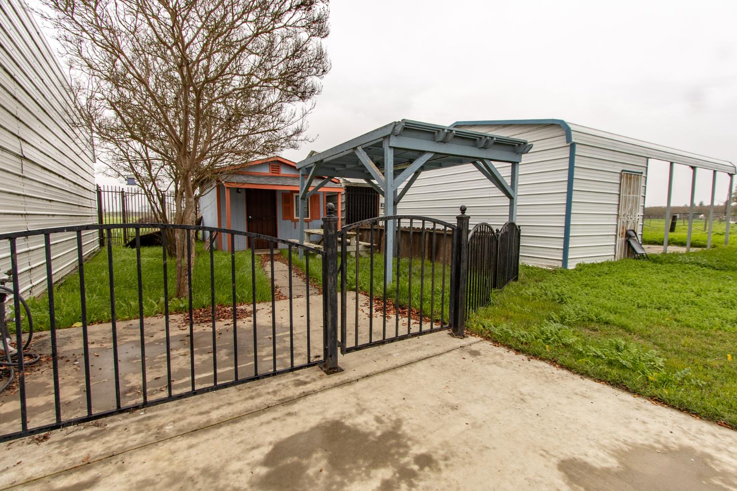 4342 Vassar Ave, Merced, CA 95341