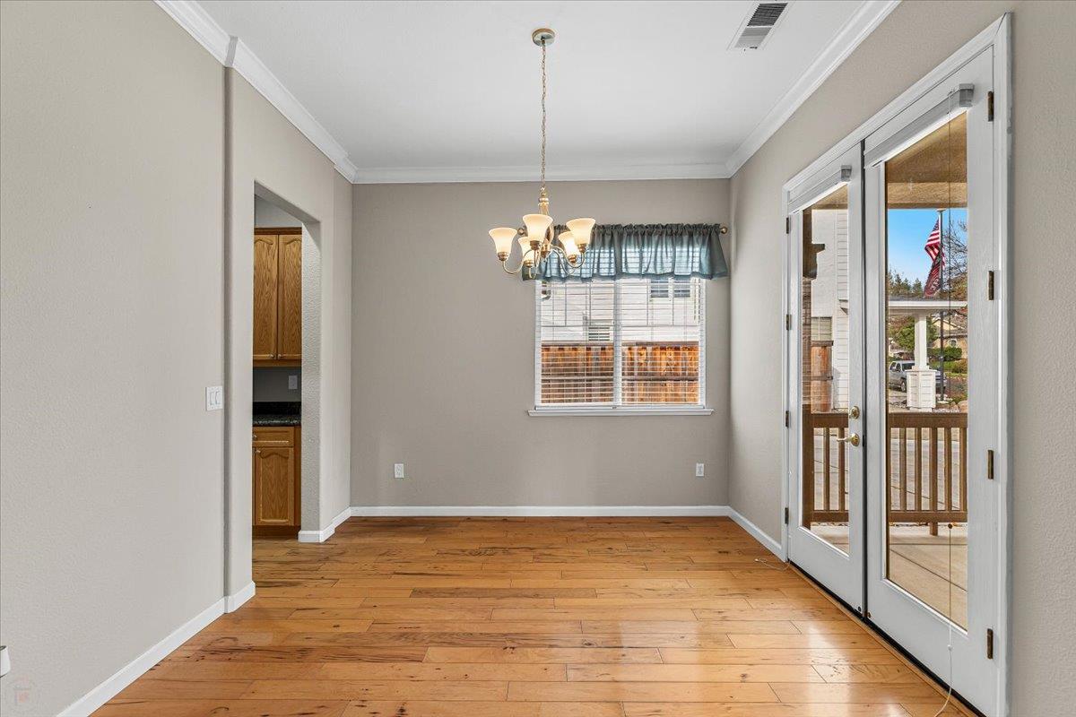 426 Treecrest Cir, Oakdale, CA 95361