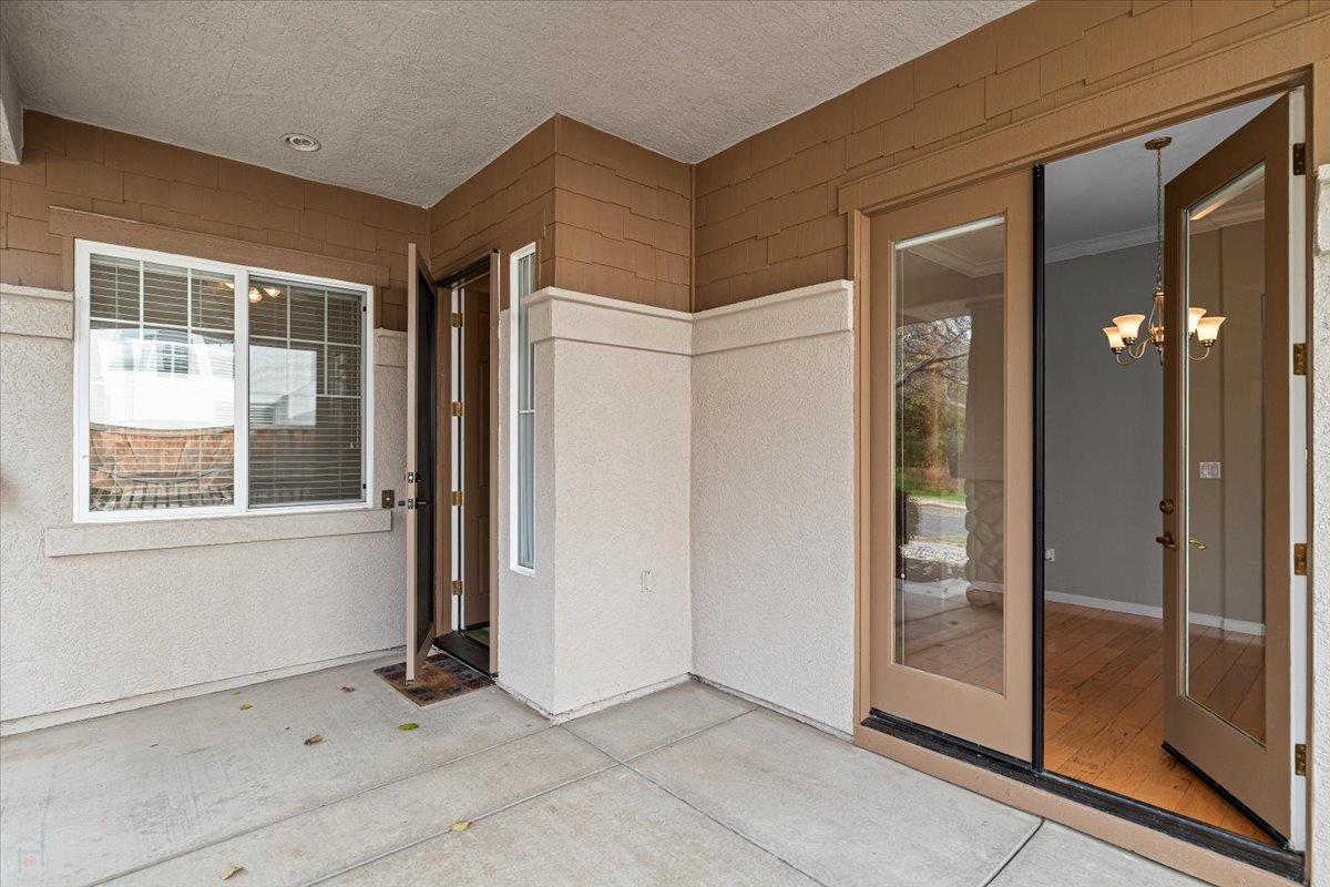 426 Treecrest Cir, Oakdale, CA 95361