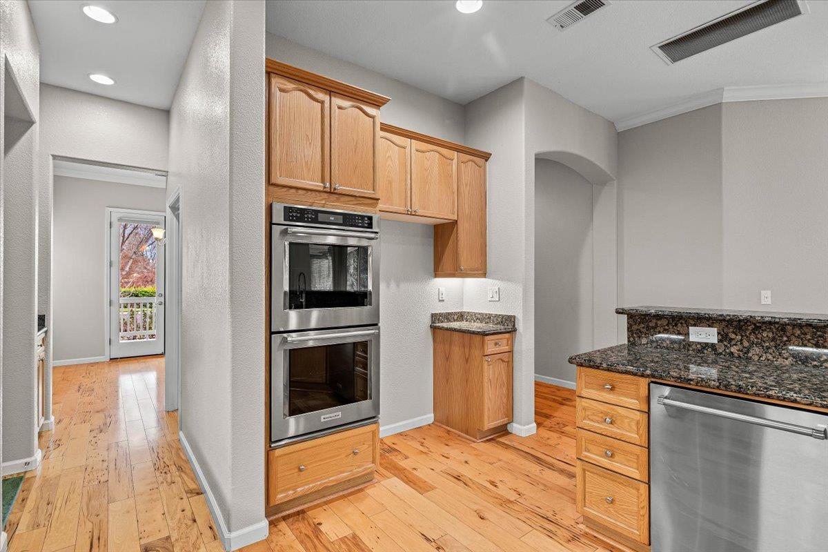 426 Treecrest Cir, Oakdale, CA 95361