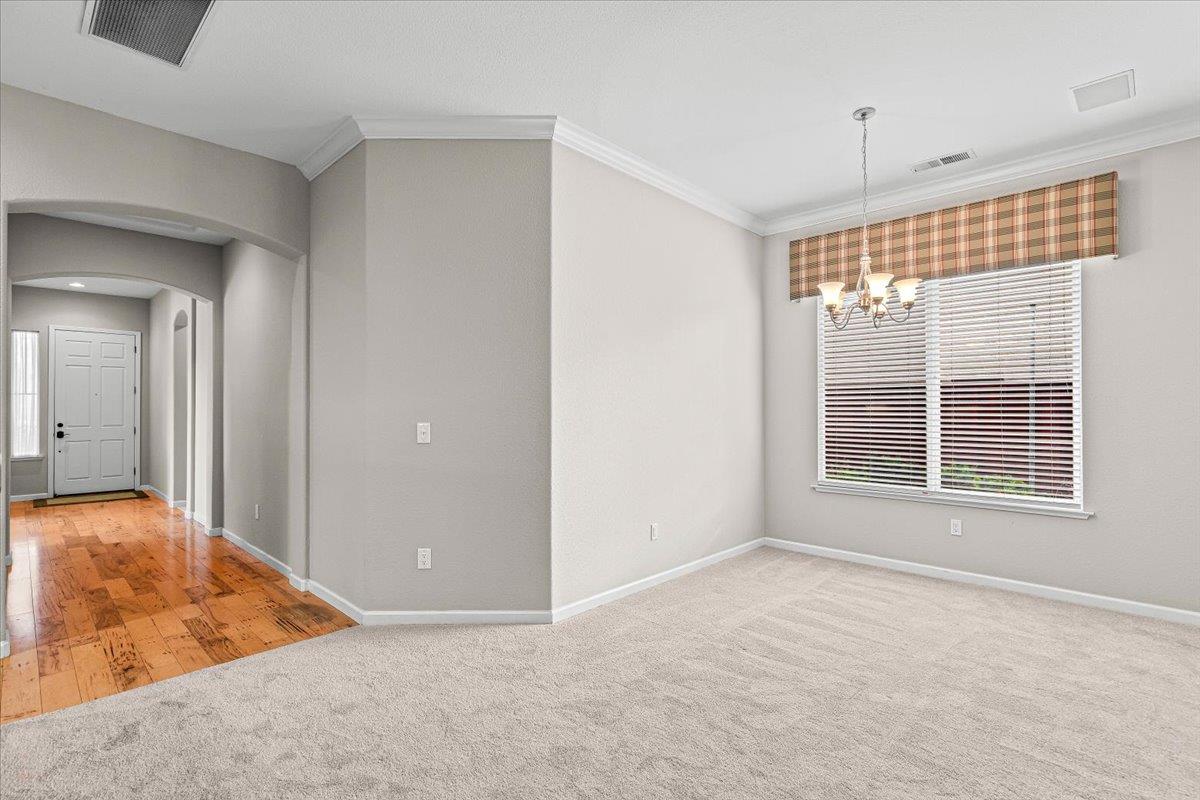 426 Treecrest Cir, Oakdale, CA 95361