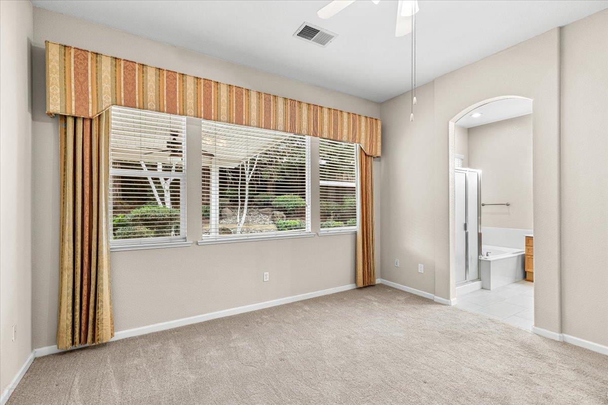 426 Treecrest Cir, Oakdale, CA 95361